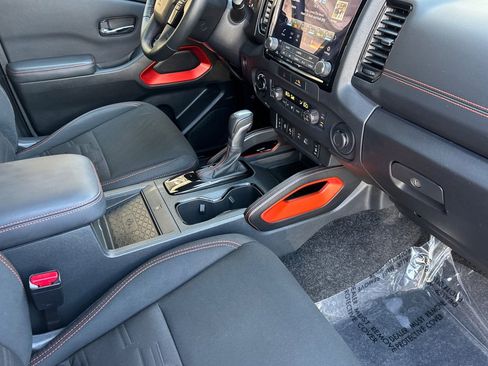 Used 2023 Nissan Frontier PRO-4X w/ Pro Convenience Package AWD/4WD image 15