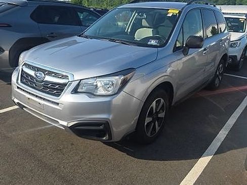 Used 2018 Subaru Forester 2.5i w/ Alloy Wheel Package AWD/4WD image 1