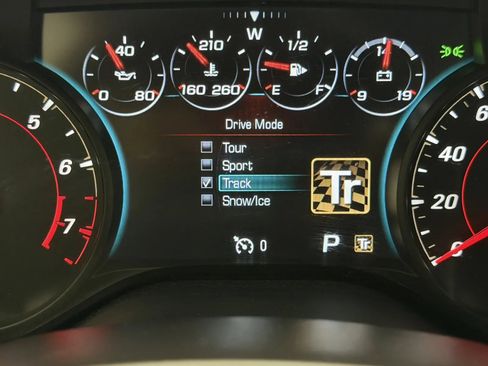 Used 2016 Chevrolet Camaro SS RWD image 24