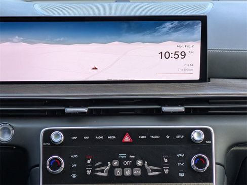 Used 2025 Genesis GV80 2.5T Advanced image 16