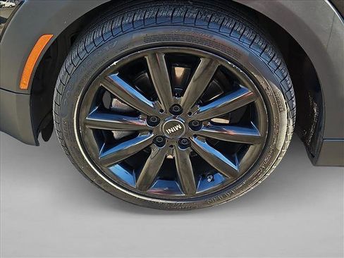 Used 2019 MINI Cooper S w/ Premium Package image 22