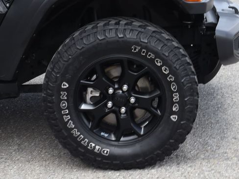 Used 2022 Jeep Wrangler Sport AWD/4WD image 44