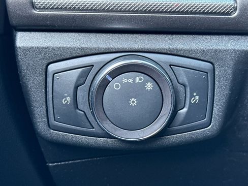 Used 2019 Ford Fusion SE image 35