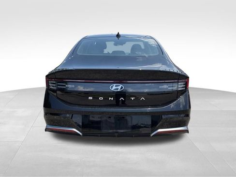 Used 2024 Hyundai Sonata SEL FWD image 4