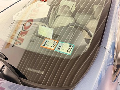 Used 2024 GMC Terrain Denali w/ Denali Premium Package AWD/4WD image 9