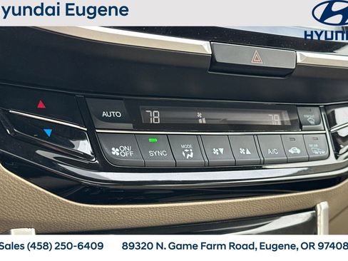 Used 2017 Honda Accord Touring image 25