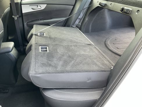 Used 2024 Kia Forte LXS image 34