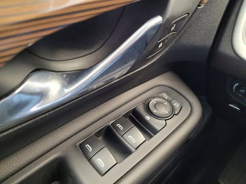 Used 2020 GMC Terrain SLE w/ Driver Convenience Package image 27