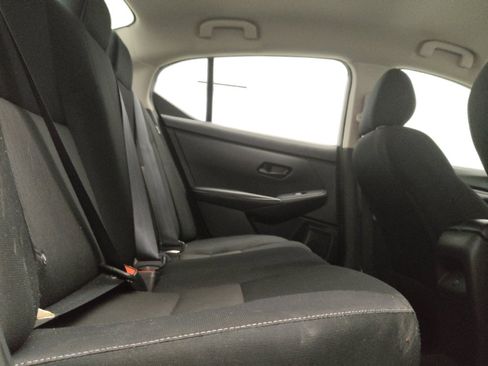 Used 2024 Nissan Sentra SV FWD image 19