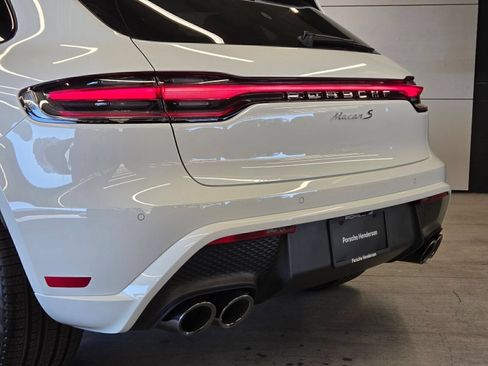 Certified 2026 Porsche Macan S AWD/4WD image 8