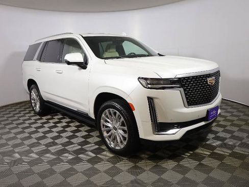 Used 2023 Cadillac Escalade Premium Luxury w/ Touring Package AWD/4WD image 4