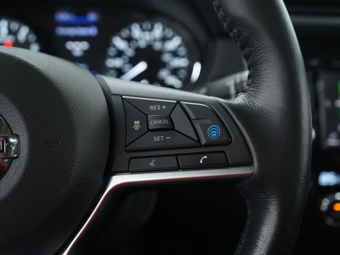 Used 2019 Nissan Rogue SV w/ Sun & Sound Touring Package image 26