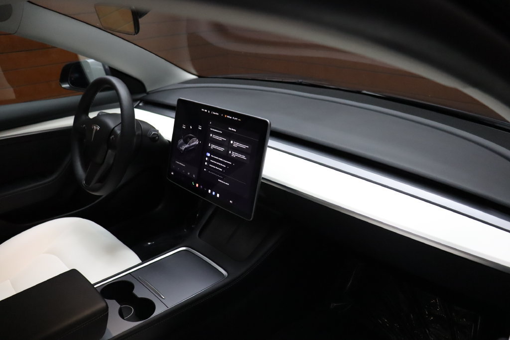 Used 2023 Tesla Model 3 Long Range AWD/4WD image 14