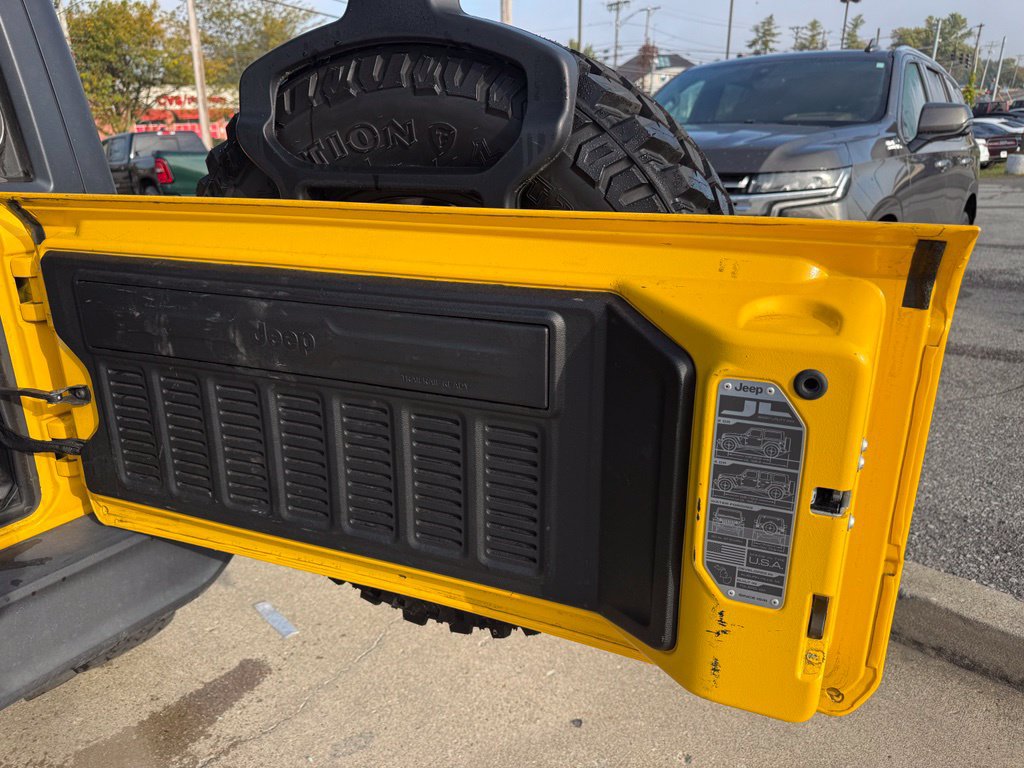 Used 2021 Jeep Wrangler Unlimited Sport AWD/4WD image 26