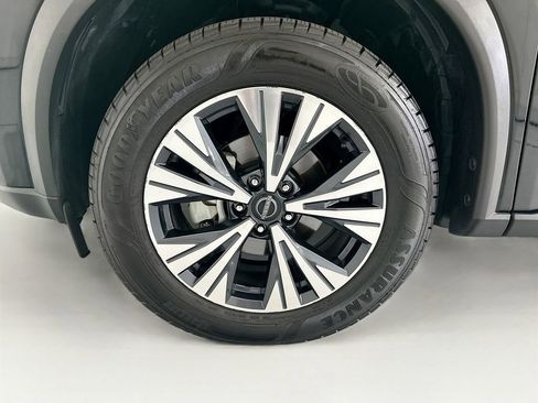 Used 2023 Nissan Rogue SV FWD image 28