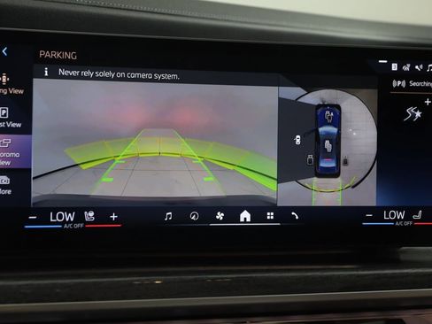 Used 2023 BMW 760i xDrive image 10