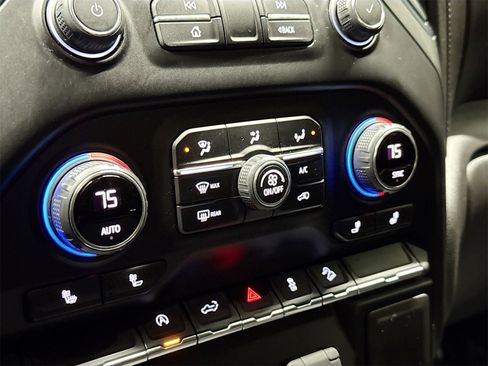 Used 2021 Chevrolet Silverado 1500 LT Trail Boss w/ Bed Protection Package image 16