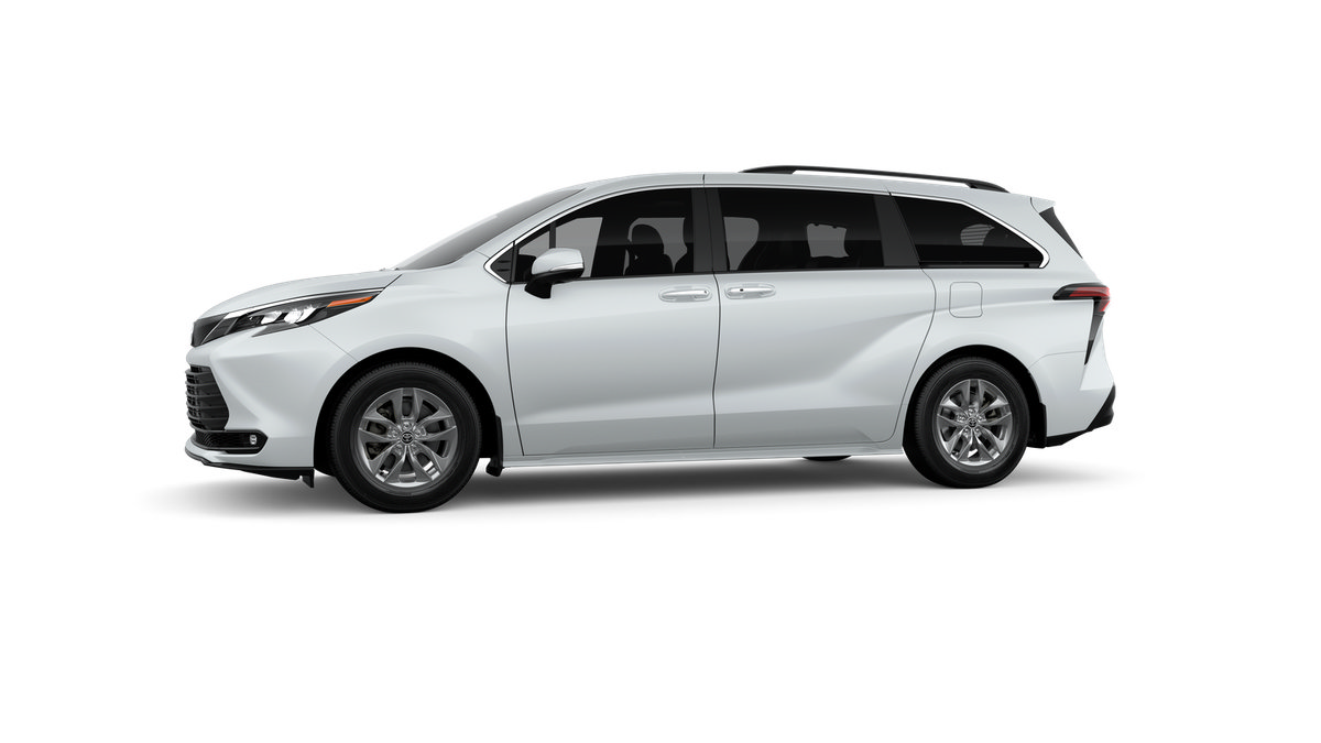 New 2026 Toyota Sienna XLE FWD image 3