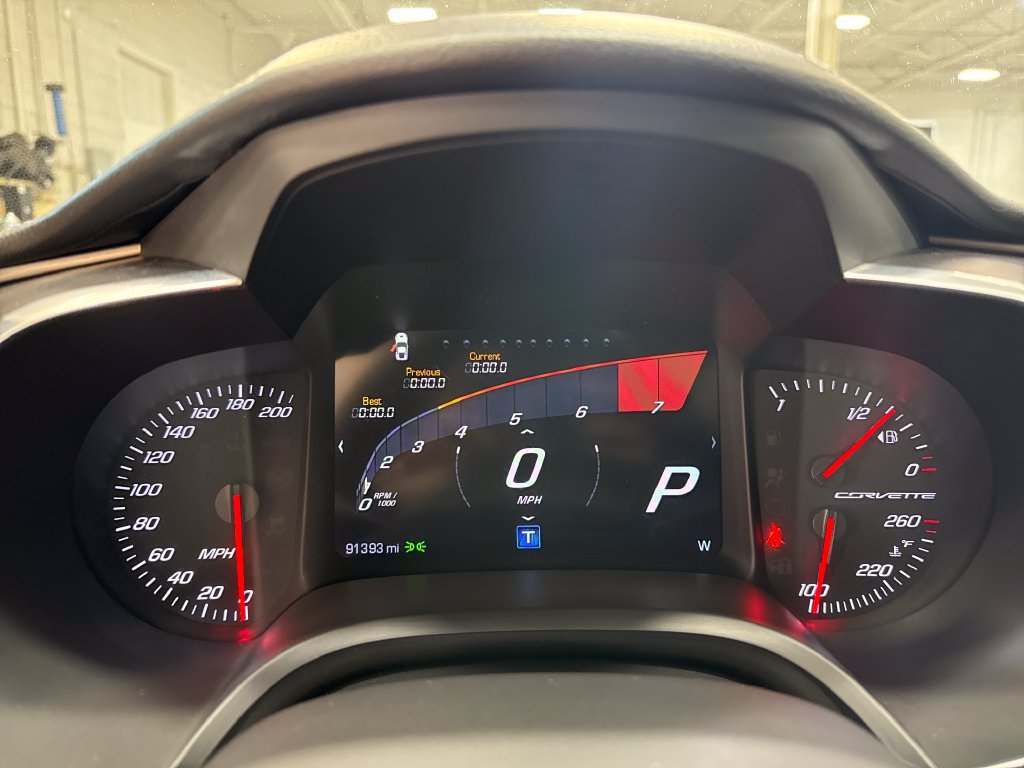 Used 2019 Chevrolet Corvette Stingray Coupe w/ 1LT RWD image 5