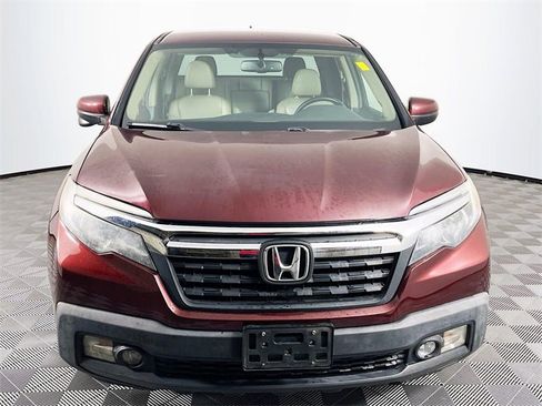 Used 2017 Honda Ridgeline RTL-T image 3