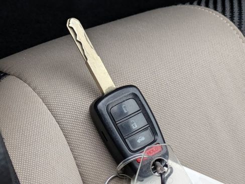 Used 2018 Honda Civic Sport image 27