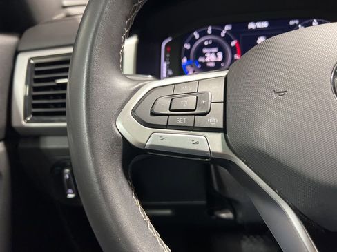 Used 2023 Volkswagen Atlas Cross Sport SE w/ Panoramic Sunroof Package image 32