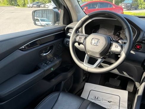 Used 2024 Honda Pilot Touring image 37