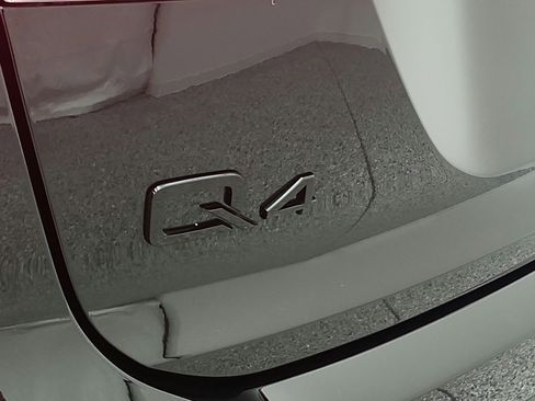 Used 2024 Audi Q4 e-tron Premium Plus w/ Premium Plus image 25