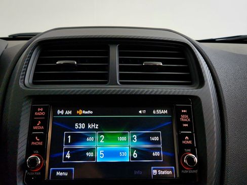 Used 2024 Mitsubishi Outlander Sport ES AWD/4WD image 25