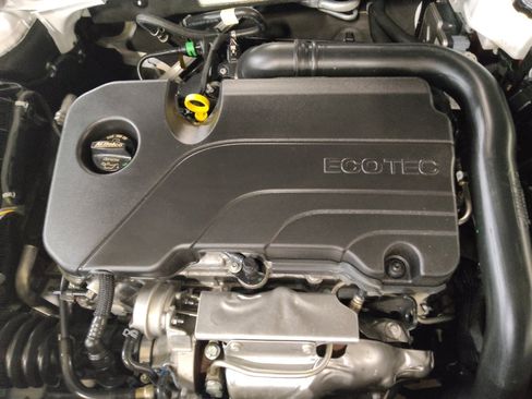 Used 2025 Chevrolet Malibu LT FWD image 30