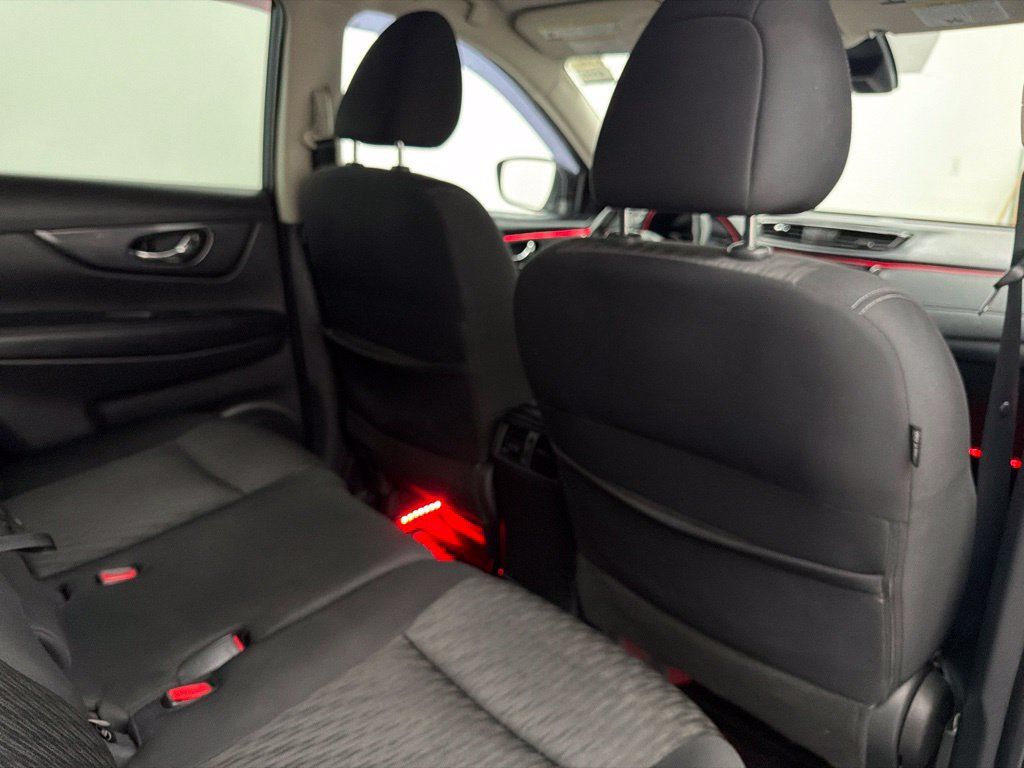 Used 2020 Nissan Rogue SV AWD/4WD image 27