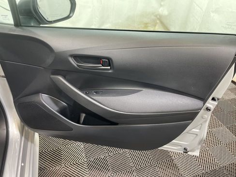 Used 2023 Toyota Corolla LE image 12