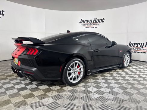 Used 2024 Ford Mustang GT Premium RWD image 4