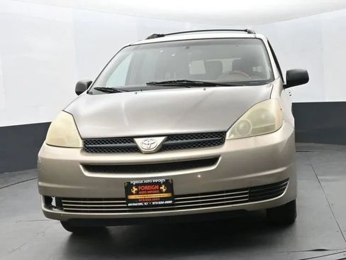 Used 2004 Toyota Sienna LE FWD image 1