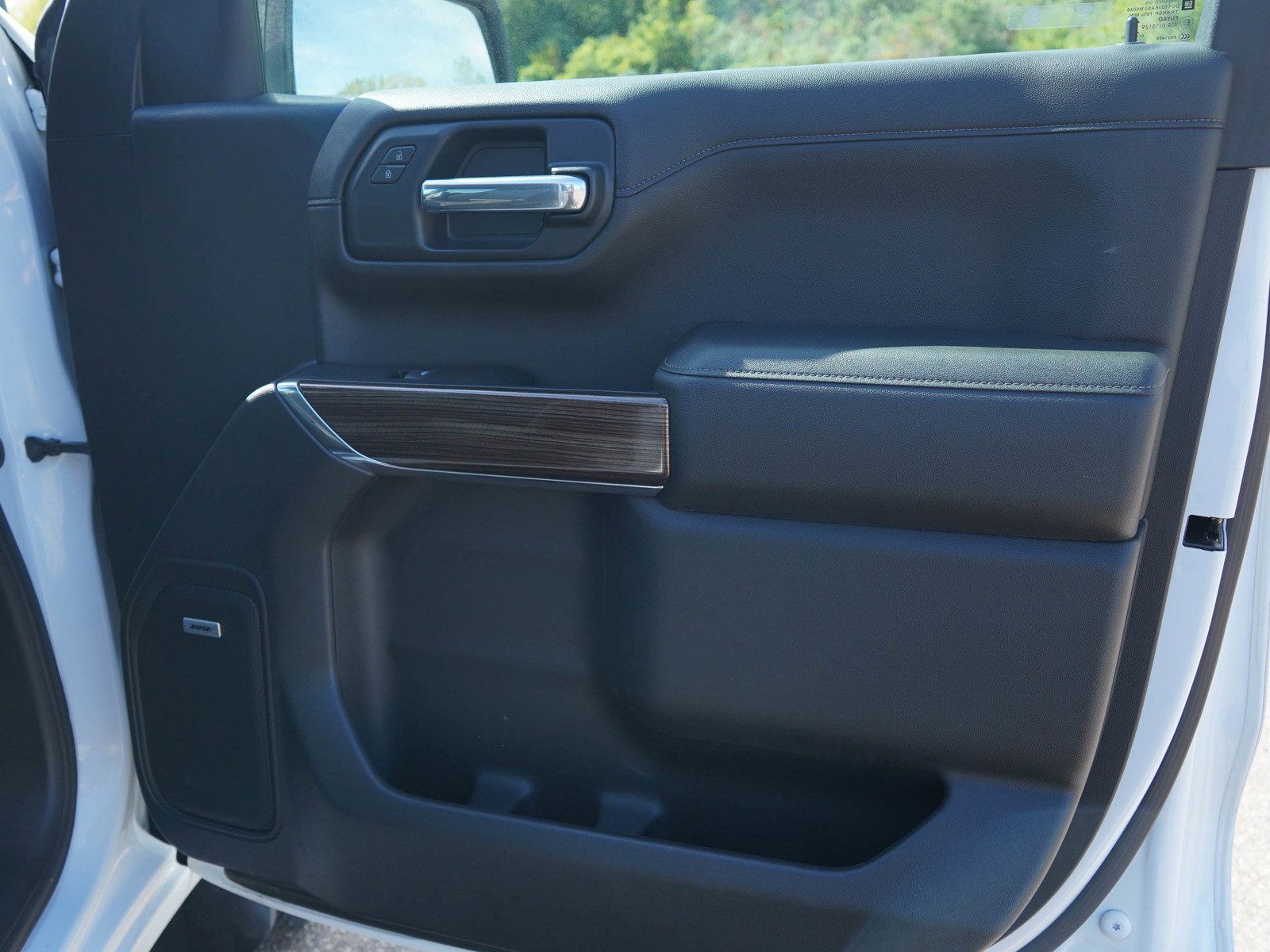 Used 2019 Chevrolet Silverado 1500 LT Trail Boss AWD/4WD image 12