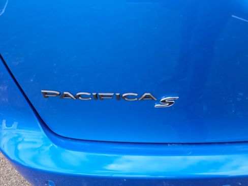 New 2026 Chrysler Pacifica Select image 33