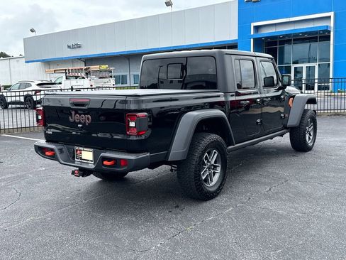 Used 2025 Jeep Gladiator Mojave AWD/4WD image 6