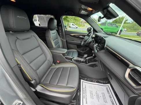 Certified 2024 Chevrolet TrailBlazer ACTIV FWD image 35