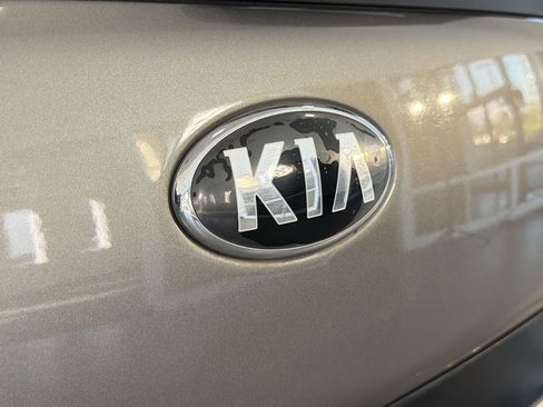 Used 2018 Kia Soul ! w/ Tech Package FWD image 33