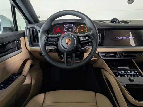 New 2026 Porsche Cayenne Coupe AWD/4WD image 21