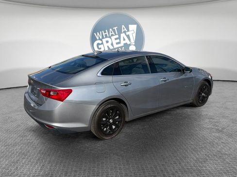Used 2023 Chevrolet Malibu LT image 3