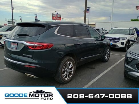 Used 2018 Buick Enclave Avenir w/ Avenir Technology Package AWD/4WD image 3