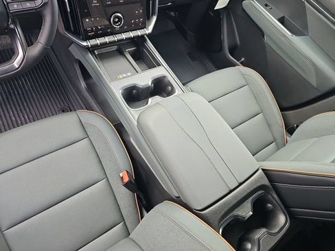New 2026 GMC Acadia AT4 w/ LPO, Floor Liner Package AWD/4WD image 23