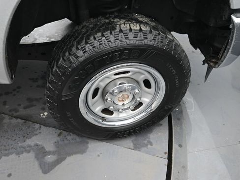 Used 2016 Ford F250 XL w/ Power Equipment Group image 30