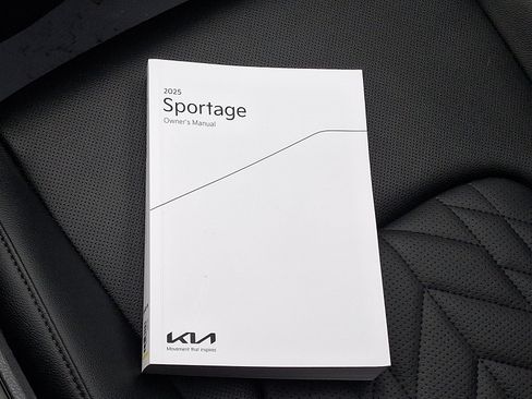 Used 2025 Kia Sportage X-Line image 28