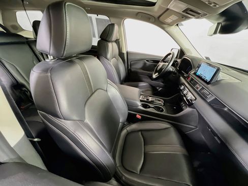 Used 2023 Honda Pilot Touring image 29