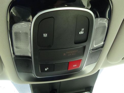 Used 2025 Hyundai Sonata SEL FWD image 28