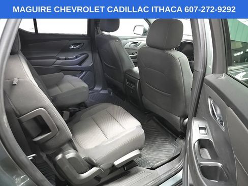 Used 2023 Chevrolet Traverse LT AWD/4WD image 17