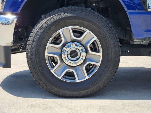 Used 2026 Ford F250 Lariat w/ FX4 Off-Road Package AWD/4WD image 14