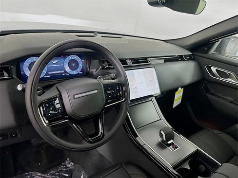 Used 2026 Land Rover Range Rover Velar S image 9
